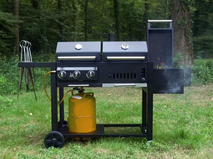 gas grill