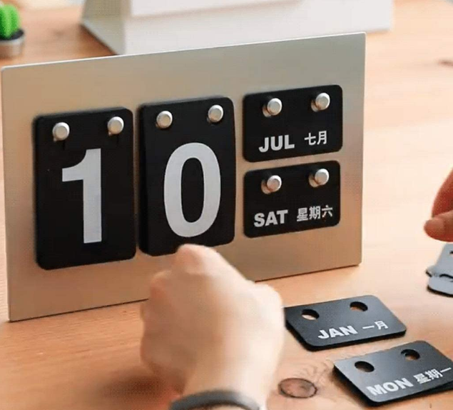 smart office desk calendar